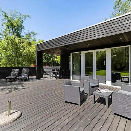 Lf16160-farso-lounsgaardvej-18 Farsø